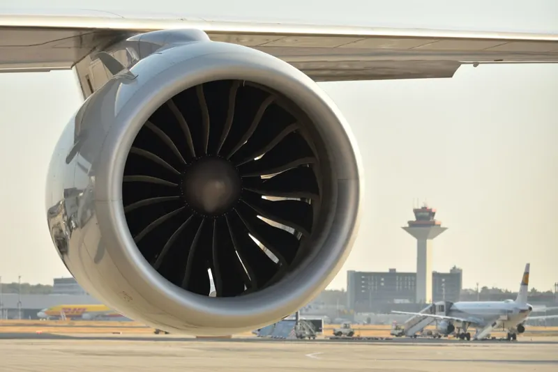 Turbofan engine on an airliner at the gate